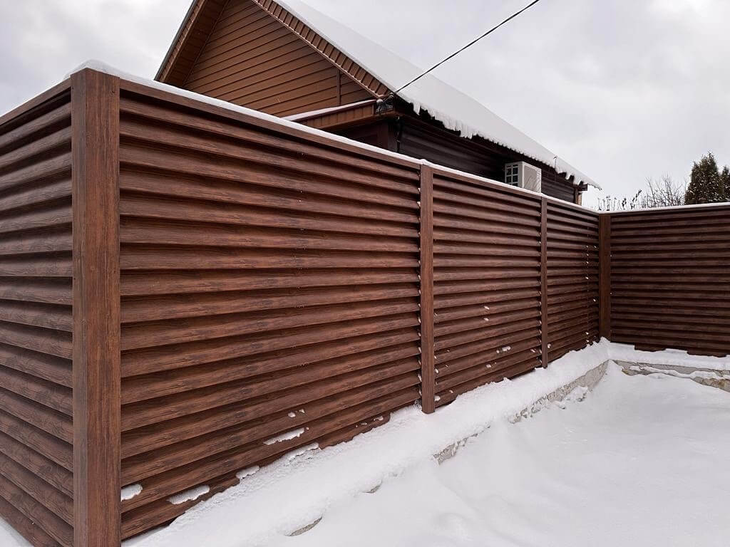 Забор-жалюзи из ламелей еврожалюзи 43м Каштан Printech фото 5 в Красногорске